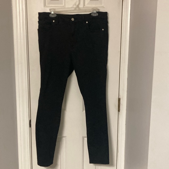 Good American Denim - Good American High Rise Black Skinny Jeans Size 12 Great Condition